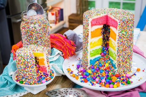 Explosion Cake, Rainbow Explosion, Fun Dessert, For My Granddaughter, Magnolias Bakery, Instagram Cake, Cake Decorating Kits, Decorating Videos, British Baking