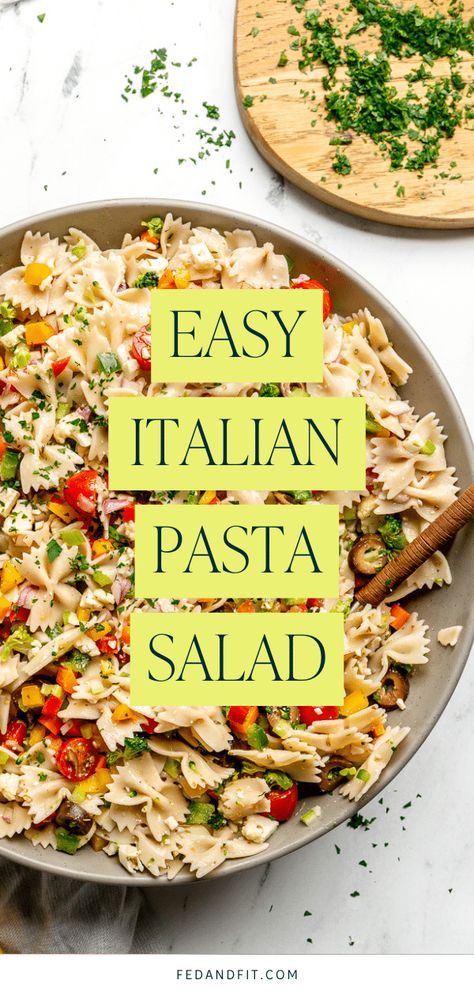 Farfalle Pasta Salad, Farfalle Pasta Recipes, Zesty Italian Pasta Salad, Italian Dressing Pasta Salad, Buttery Noodles, Easy Italian Pasta, Bow Tie Pasta Recipe, Cold Pasta Dishes, Easy Italian Pasta Salad