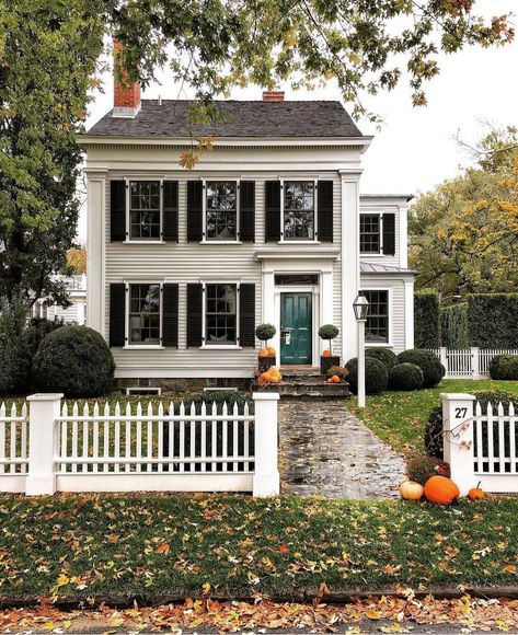 Teal Door, Home Exteriors, Glam Pad, English Country Style, Entry Way Design, Dream House Exterior, Colonial House, Window Design, Coastal Style