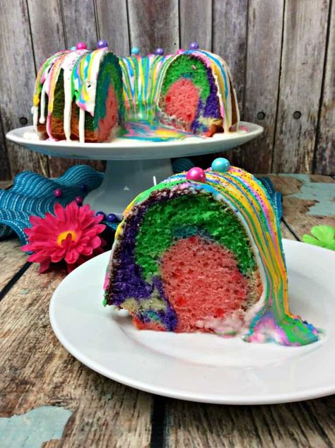 Poop Cake, Bundt Cake Ideas, Breakfast Bundt Cake, Rainbow Cake Recipe, Birthday Cake Inspiration, Rainbow Cakes, Rainbow Birthday Cake, Unicorn Poop, Christmas Morning Breakfast