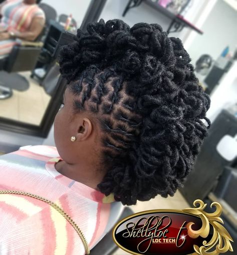 Shelly on Instagram: “#shellyloc_t #shellydidthat #keshellhairstudio #locmagic #locsanddreads #everythinglocs #ilovelocs #bkstylist #dreadstagram #dreads…” Loc Mohawk, Dreads Styles For Women, Dreadlocks Hairstyles, Natural Hair Accessories, Beautiful Dreadlocks, Short Locs Hairstyles, Faux Locs Hairstyles, Dreadlock Style, Dreadlock Styles