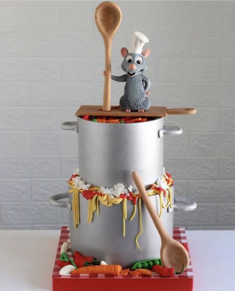 Ratatouille Cake Ideas, Ratatouille Cake, Ratatouille Birthday Party, Ratatouille Birthday, Ratatouille Party, Love Today, Artistic Cake, Ratatouille Disney, Chef Cake