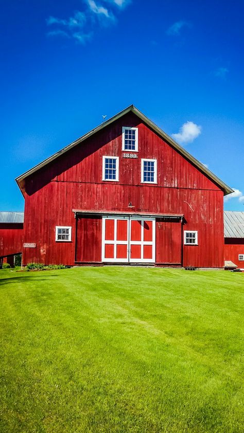 Adam Goldberg, England Architecture, Big Red Barn, American Barn, Barn Living, Country Barns, Barn Art, Beautiful Farm, Farm Buildings