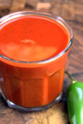 Ditch the can, feel like you're at your favorite Mexican restaurant in ten minutes! Homemade Enchilada sauce that is so good you'll top it on everything, even your eggs! Enchilada Sauce Easy, Dinner Then Dessert, Homemade Enchilada Sauce, Homemade Enchiladas, Mexican Foods, Homemade Tortillas, Enchilada Sauce, Homemade Sauce, Food Shows