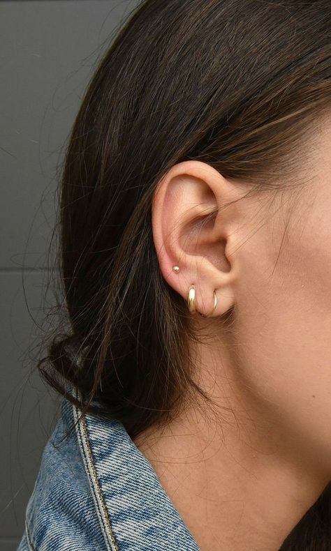 Piercing Face, Conch Ring, Ear Peircings, Piercing Bar, Piercing Chart, Ear Pins, Open Hoop Earrings, Lobe Piercing, Ear Stack