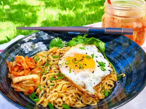 Cheesy Kimchi Noodles Mango Bread, Kimchi Noodles, Homemade Kimchi, Stir Fry Rice, Cheddar Cheese Sauce, Eggs In Peppers, Japanese Recipes, Korean Dishes, Two Trees