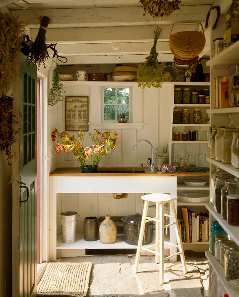 Entryway Pantry, Homestead Interior, Interior Cottage, Garden Shed Interiors, Shed Makeover, Shed Interior, Potting Shed, Pantry Design, Cottage Living