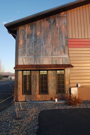 Exterior Addition, Outdoor Cladding, Metal Awnings, Corrugated Metal Siding, Circle House, Metal Awning, Architecture Facade, Corrugated Iron, Corrugated Tin