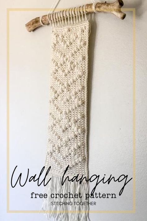 Diy Crochet Wall Hanging, Crochet Wall Hanging Pattern, Modern Haken, Boho Crochet Patterns, Crochet Wall Hanging, Wall Hanging Pattern, Crochet Wall Art, Crochet Wall Hangings, Yarn Wall Hanging