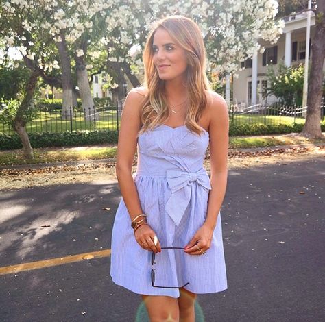 Lilly Pulitzer Henrietta Seersucker Strapless Sweetheart Dress, worn by @GalMeetsGlam Seersucker Dress Outfit, First Day Of Summer, Seersucker Dress, Gal Meets Glam, Sweetheart Dress, Dress Outfit, Playing Dress Up, Moda Fashion, Preppy Style