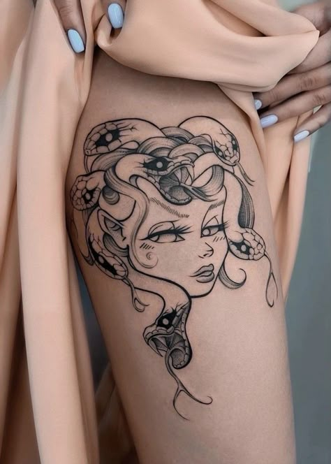 Cool Ear Tattoos, Artsy Tattoos, Chest Tattoo Ideas, Medusa Tattoo Design, Tulip Tattoo, African Tattoo, Ear Tattoo Ideas, Tatoo Inspiration, Camera Tattoo