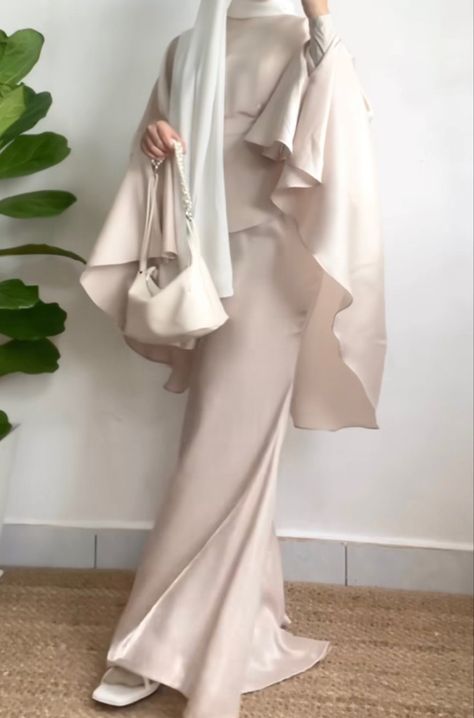 Hijab Dress Style, Muslimah Dress Party, Eid Outfit Ideas, Estilo Hijab, Silk Fashion, Fashion Reference, Street Hijab Fashion, Muslim Fashion Hijab Outfits, Muslim Outfits Casual