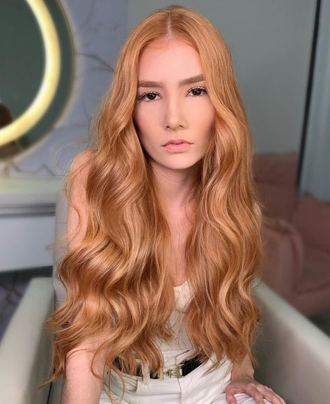 Rarest Hair Color, Strawberry Blonde Hair Ideas, Ginger Blonde Hair, Blonde Hair Texture, Spring Hair Color Ideas, Red And Blonde, Light Strawberry Blonde, Hair Shade, Strawberry Blonde Highlights