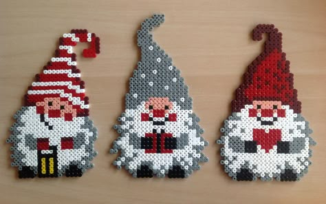 Perler Christmas, Hama Beads Christmas, Christmas Perler Beads, Hamma Beads Ideas, Ansan, Art Perle, Hama Beads Design, Perler Crafts, Motifs Perler