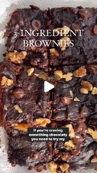 keto | low carb | weight loss on Instagram: "3 ingredient brownies by

Recipe by @nourishedbynic

Ingredients:

* 3 ripe bananas about 1.5 cups mashed
* 1/2 cup natural peanut butter
* 1/3 cup unsweetened cocoa powder

Optional:
* 1/2 cup chocolate chips plus more for topping * 2 tablespoon chopped walnuts.

Bake at 350 F for about 20 minutes.

Enjoy

#chocolatebrownies #brownierecipe #chocolatebrownies🍫 #easyketorecipes #lowcarbsnacks #lowcarbrecipes #ketomeals #fyp" 3 Ripe Banana Recipes, 3 Ingredient Brownies, Cocoa Powder Brownies, Ripe Banana Recipe, Cookie Deserts, Banana Brownies, Unsweetened Cocoa Powder, Instagram Recipes, Peanut Butter Brownies