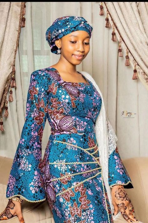 Hi beautiful fashionistas, welcome to another asoebi fashion blogpost, today let’s talk of how to stay fashion forward with Stunning Nigerian Asoebi Styles. Visit our page for more styles. Arewa Ankara Gown Styles, Arewa Styles, Nigerian Asoebi, Hausa Ankara Gown Styles, Native Dresses, Boubou Styles For Women, Modest Dresses Fashion, Ankara Gown, African Inspired Clothing