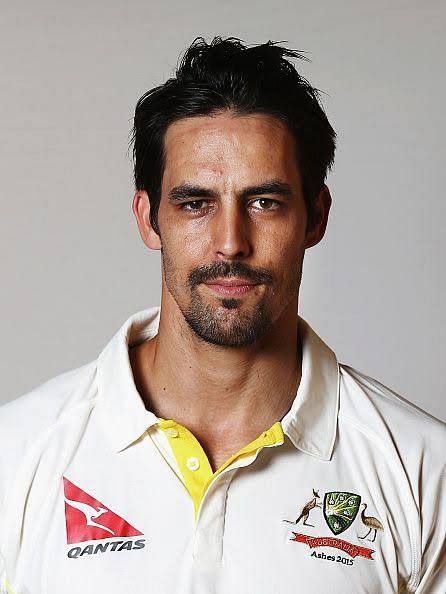 Australian best bowler 👇👇 When Mitchell Johnson started his Aussie cricket career he wasn’t regarded as one of the top bowlers as he was rather inconsistent and suffered regular injuries. However, he proofed everybody wrong against the 2013/14 Tests against South Africa and England. #Cricket Mitchell Johnson, Mitchell Starc, England Cricket, Cartoon Wallpaper Hd, Physical Attraction, Photo Pose For Man, Photo Pose, Be Nice, Poses For Men