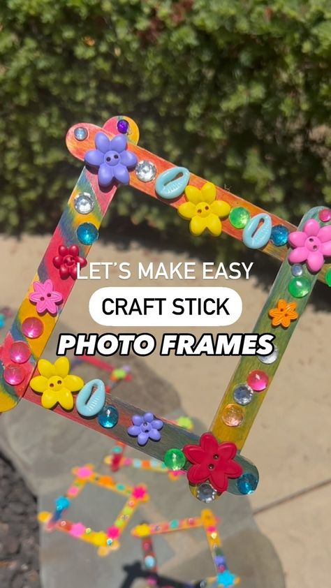 Kristina Buskirk | Toddler Approved | MAILBOX PLAY! Today’s activity is quick to set up and is a great way to repurpose any junk mail you get or envelopes. We love to do this… | Instagram Glue Stick Art, Popsicle Stick Frames For Kids, Popsicle Stick Crafts For Toddlers, Things To Do With Popsicle Sticks, Kids Crafts Simple, Popsicle Frame, Popsicle Stick Frame, Easy Popsicle Stick Crafts, Crafts With Popsicle Sticks