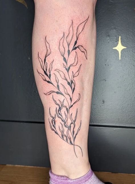 Seaweed Leg Tattoo, Sea Kelp Tattoo, Bull Kelp Tattoo, Kelp Forest Tattoo, Seaweed Tattoo Design, Small Ocean Tattoo, Kelp Tattoo, Seaweed Tattoo, Bubble Tattoo