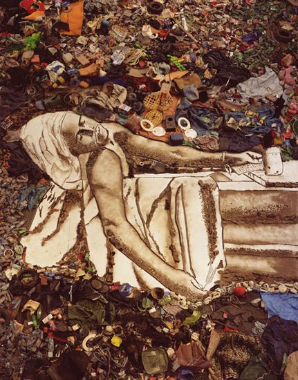 Vik Muniz, Marat (Sebastião), from Pictures of Garbage, 2008. Digital C-print. Courtesy of Sikkema Jenkins & Co. Jacque Louis David, Vik Muniz, Waste Land, Trash Art, Art Plastique, Contemporary Artists, Art History, Good Movies, Mona Lisa