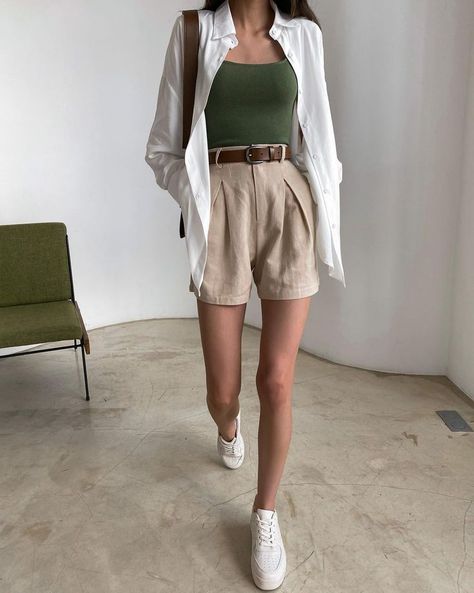 Celana Fashion, Casual Day Outfits, Mode Ootd, Outfits Verano, Casual Work Outfits, 가을 패션, Summer Fashion Outfits, Business Casual Outfits, Casual Style Outfits