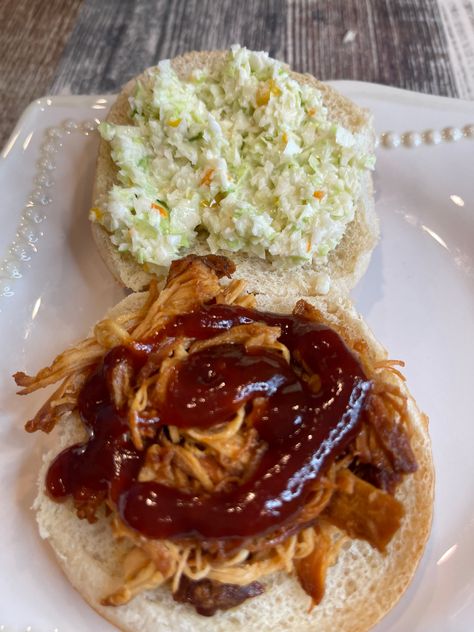 CROCKPOT HONEY GARLIC CHICKEN Crockpot Honey Garlic Chicken, Bbq Sandwiches, Bbq Sandwich, Kidney Recipes, Family Bbq, Cole Slaw, Simple Dinner, It Is Well With My Soul, Honey Garlic Chicken