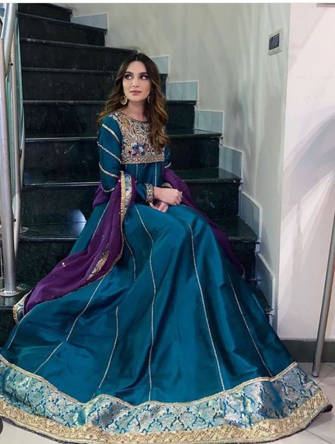 Dresses Asian, Asian Wedding Dress Pakistani, Pakistani Formal Dresses, Desi Wedding Dresses, Partywear Dresses, Pakistani Wedding Outfits, Latest Fashion Dresses, Pakistani Fashion Party Wear, Pakistani Bridal Wear