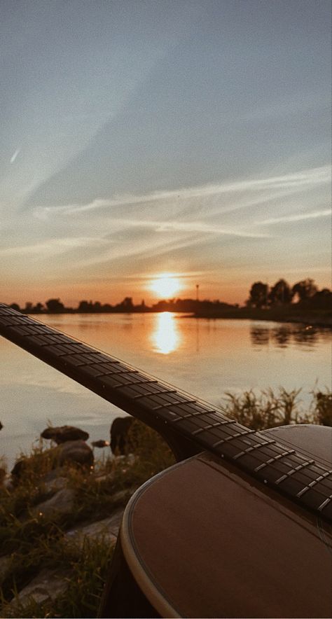 #guitar #sunset #water Summer Music Aesthetic, Guitar Sunset, Surf Guitar, Guitar Things, Background Photos, Summer Music, Music Aesthetic, Summer 24, Sky Aesthetic