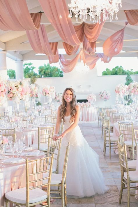 Pink White Wedding, Pink Wedding Receptions, Lilac Wedding Bouquet, Beach Wedding Decorations Reception, Pink And White Weddings, Pink Wedding Inspiration, Top Wedding Trends, Pink And Gold Wedding, Dusty Rose Wedding