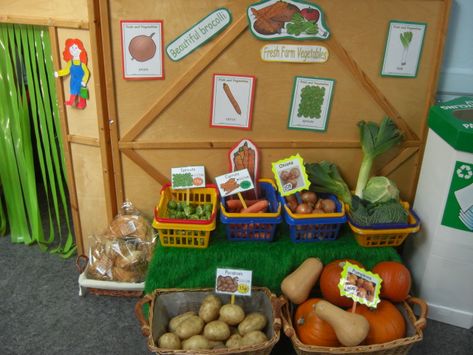 Farm Eyfs, Olivers Vegetables, Farm Display, Dramatic Play Themes, Role Play Areas, Farm Unit, Farm Preschool, Dramatic Play Area, Farm Activities