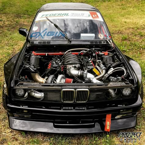 444whp BMW E30 4.4 V8 Single Turbo 💪🏼 Owner:@drift.mike 🔧 Follow:@ProjectOwnersClub ☠️ Website – www.ProjectOwnersClub.com (LINK IN BIO) -… E30 Drift, Bmw Car Models, Bmw Turbo, Carros Bmw, Bmw E30 M3, Bmw Engines, Bmw Motors, Bmw E34, Bmw I