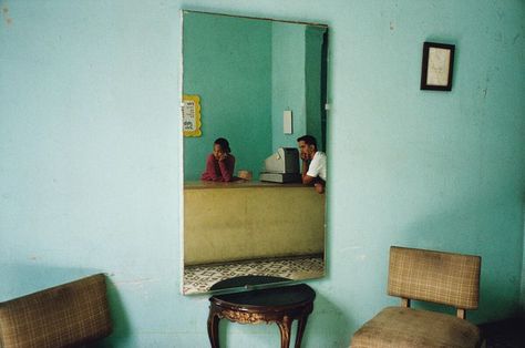 Alex Webb, Walker Evans, Mirror On The Wall, Photographer Portfolio, Magnum Photos, Great Photographers, Documentary Photography, Photojournalism, Photo Colour