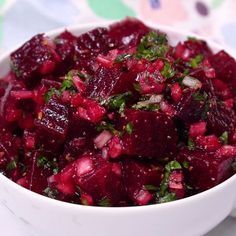 سلطة البنجر, Salad Kale, Beet Salad Recipes, Beet Recipes, Tasty Videos, Best Salad Recipes, Best Salad, Moroccan Food, Beet Salad