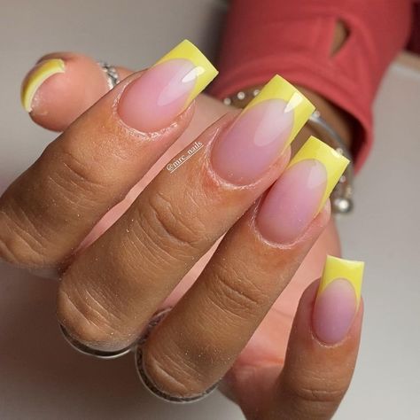 @mrc_nails on Instagram: “When life gives you lemons, make them into French nails 🍋💅🏽🤍 using @cjp_nail_systems_official Frosted Rose and Sunny Days • • •…” French Nails, Nail Inspo, Sunny Days, Nails, On Instagram, Beauty, Quick Saves, Instagram