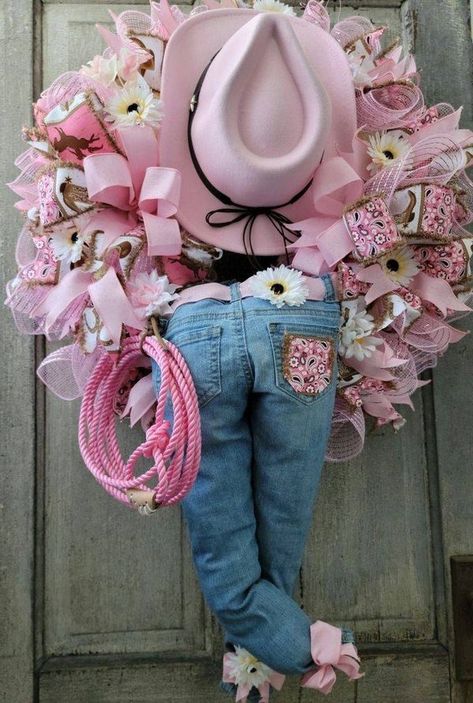 Dollar Tree Crafts & DIY with Instructions! + Freebies! 🥳 | I just made this weather | Facebook Cowgirl Wreath Ideas, Hat Wreaths For Front Door, Dresses Hat, Dollar Tree Crafts Diy, Craft Wreath, Western Wreaths, Cowboys Wreath, Diy Wreath Bow, Cowgirl Baby Showers