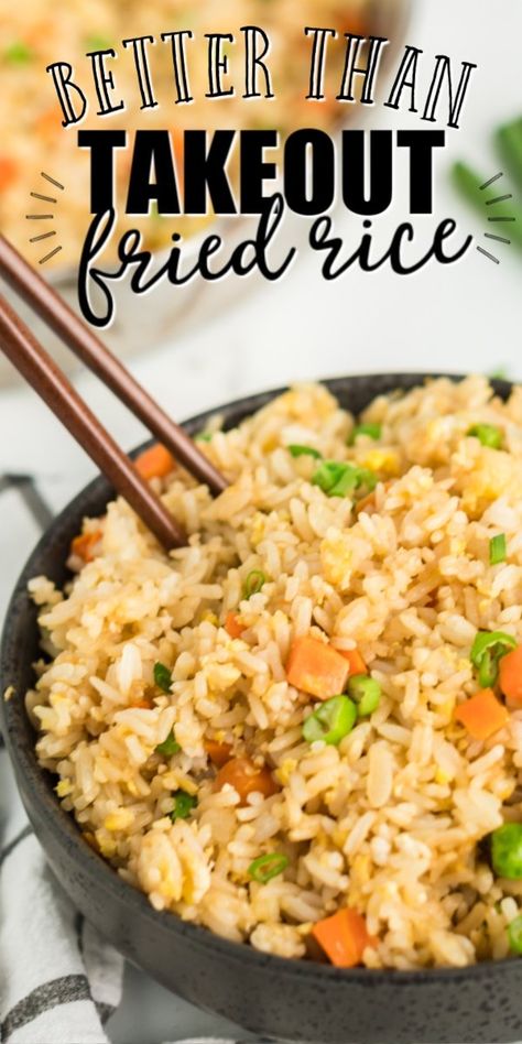 This quick and easy fried rice recipe is better than take out. It's restaurant style, but created at home with easy ingredients you'll have on hand. It comes together so fast and it's so filling. Dinner Ideas With Rice, Take Out Fried Rice, Takeout Fried Rice, Jasmine Rice Recipes, Easy Fried Rice, Cauliflower Fried Rice Recipes, Quick Dinner Ideas, Fried Rice Recipe Easy, Bowl Of Rice