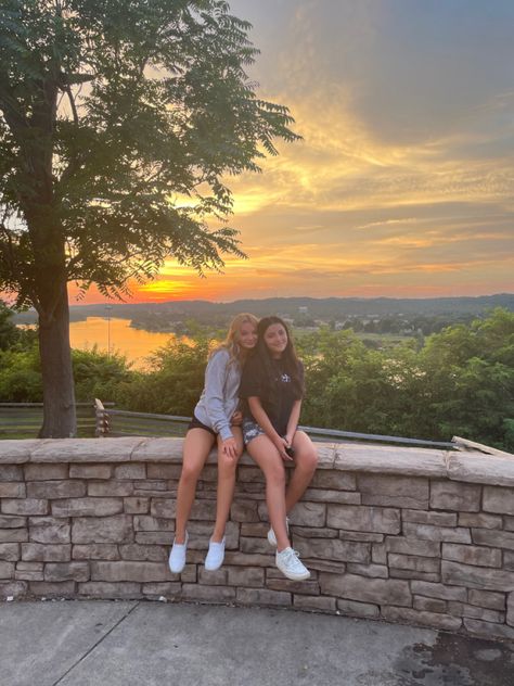 best friends / aesthetic / sunset / duo / west virginia / earth West Virginia Aesthetic, Virginia Aesthetic, March Break, Aesthetic Sunset, Best Friends Aesthetic, Friends Aesthetic, West Virginia, Camera Roll, Virginia