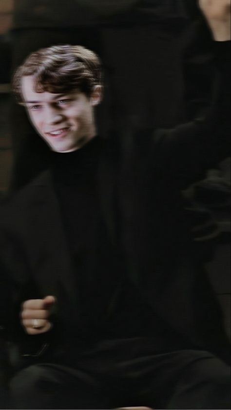 Tom Riddle Quidditch, Tom Riddle Photoshopped, Tom Riddle Girlfriend, Tom Riddle Smiling, Riddle Brothers, Christian Coulson, Tom Hughes, Slytherin Boys, Slytherin Harry Potter