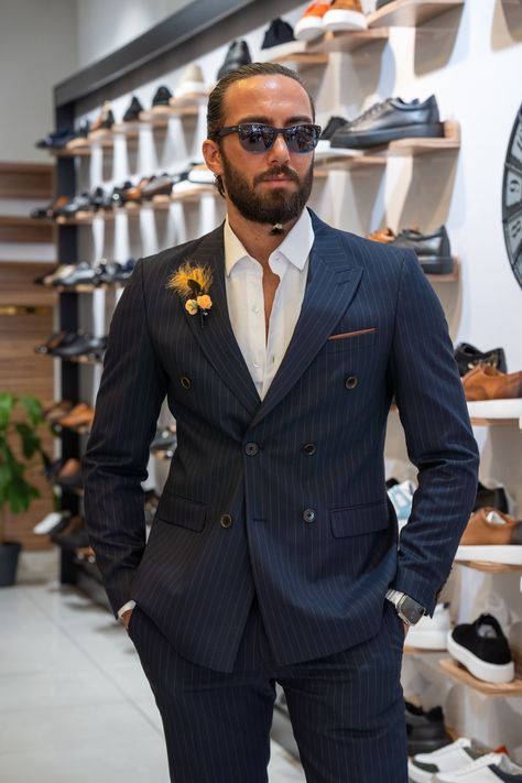 Command attention with our Rhodes Double Breasted Dark Blue Suit. Don't miss out on this timeless piece of sophistication. Grab yours today! Now available at the regular price of USD 385 with free shipping! #HolloMen #RhodesSuit #DoubleBreastedElegance #DressToImpress #MomentsOfDistinction Beige Suits For Men, Masculine Contemporary, Captain America Suit, Gentleman Fashion, Smart Outfits, Mens Fashion Suits Casual, Dark Blue Suit, Stylish Mens Suits, Menswear Details