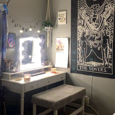 Astrology Theme Bedroom Make up vanity! 💕🌙♏️ Astrology Themed Room, Astrology Themed Bedroom, Tumbler Room, Sloane Hargreeves, Witch Aesthetic Bedroom, Makeup Vanity Organization, Spiritual Room, Theme Bedroom, London Living