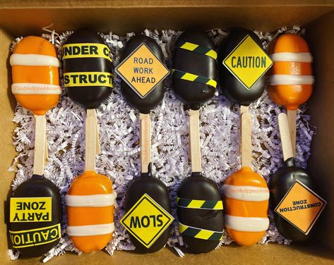 Follow doubledippeddesserts on fb Chocolate Dipped Treats, Construction Theme Birthday Party, Cars Theme Birthday Party, Construction Birthday Parties, Construction Theme, Construction Party, Construction Birthday, Small Cake, Cute Desserts