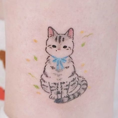 Tattoo Ideas Kawaii, Fluffy Cat Tattoo, Tabby Cat Tattoo, Vintage Aesthetic Tattoos, Tatuaje Studio Ghibli, Cute Cat Tattoo, Timeless Tattoo, Nostalgic Aesthetic, Cute Tats