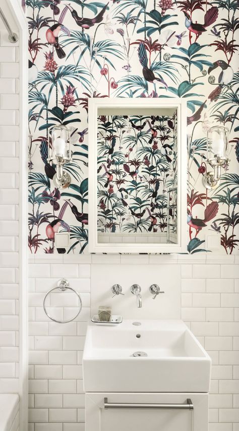 62+Bathroom Wallpaper Ideas (NEUTRAL & COLORFUL) - Wallpapers Moisture Resistant Bathroom Wallpaper, Bathroom Wall Design, Vintage Bathroom Wallpaper, Bathroom Wallpaper Inspiration, Bathroom Wallpaper Vintage, Guesthouse Ideas, Bathroom Wallpaper Trends, Upstairs Ideas, Neutral Textures