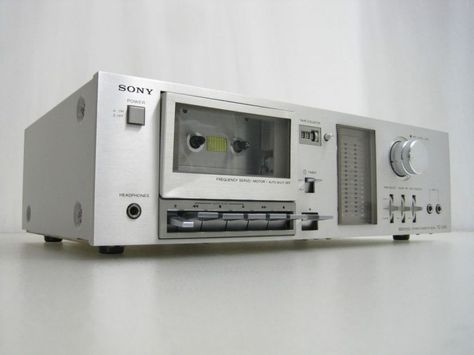 VINTAGE SONY SINGLE CASSETTE DECK PLAYER TC U30 Sony Cassette Deck Vintage, Sony Design, Cassette Deck, Vintage Hifi, Tape Deck, Video Home, Home Audio, Tv Video, Home Theater