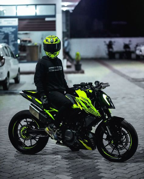 Duke390 Wallpaper, Ktm Duke 390 Wallpaper 4k, Bike Rides Photography, Motorcycle Wheelie, 2023 Mclaren, Best Car Photo, Biker Logo Design, Naruto Powers, Bodybuilding Logo