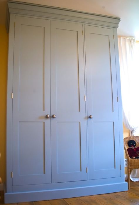 Built In Wardrobe Ideas Alcove, Drawer Clothes, Hall Cupboard, Fitted Bedroom Furniture, Bedroom Built In Wardrobe, Door Bedroom, Bedroom Cupboards, Cupboard Door Knobs, Wardrobe Door Designs