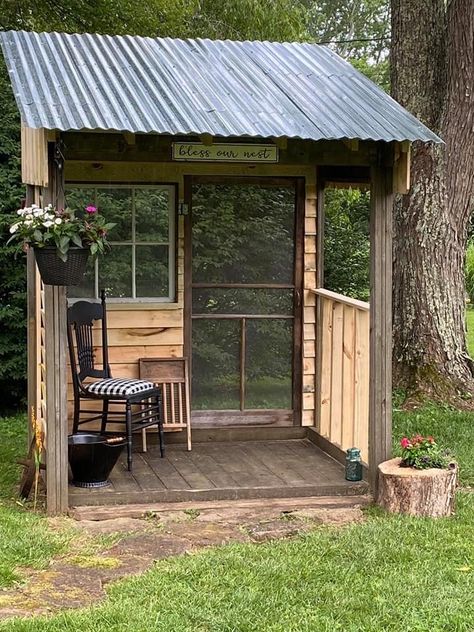 Garden Shed Diy, Backyard Seating Area, Garden Nook, Backyard Seating, Backyard Sheds, Garden Sheds, Backyard Diy Projects, Garden Yard Ideas, Garden Structures