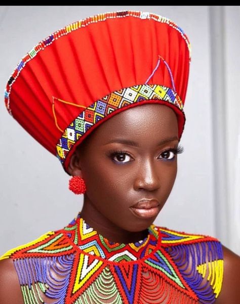 Zulu Hat, Zulu Traditional Attire, Cultural Fashion, Traditional Weddings, Fashion Traditional, Africa Fashion, Ethnic Dress, Traditional Attire, Modern Lifestyle