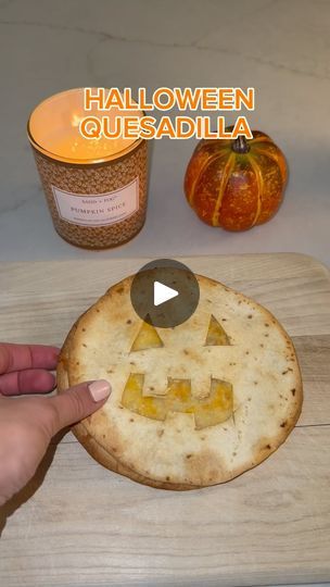 Halloween Quesadilla, Fall Dinner, Easy Dinner, Halloween Fun, Halloween Crafts, Easy Meals, Festival, Halloween