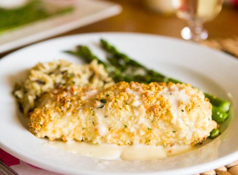 Looking for easy halibut recipes? This elegant make-ahead dinner is the perfect kid-friendly special occasion meal. Prep it early and just bake it when you're ready. Lemon Butter Cream Sauce, Crusted Halibut, Pool Food, Butter Cream Sauce, Mermaid Food, Halibut Recipe, Halibut Recipes, Butter Pasta, Macadamia Nut